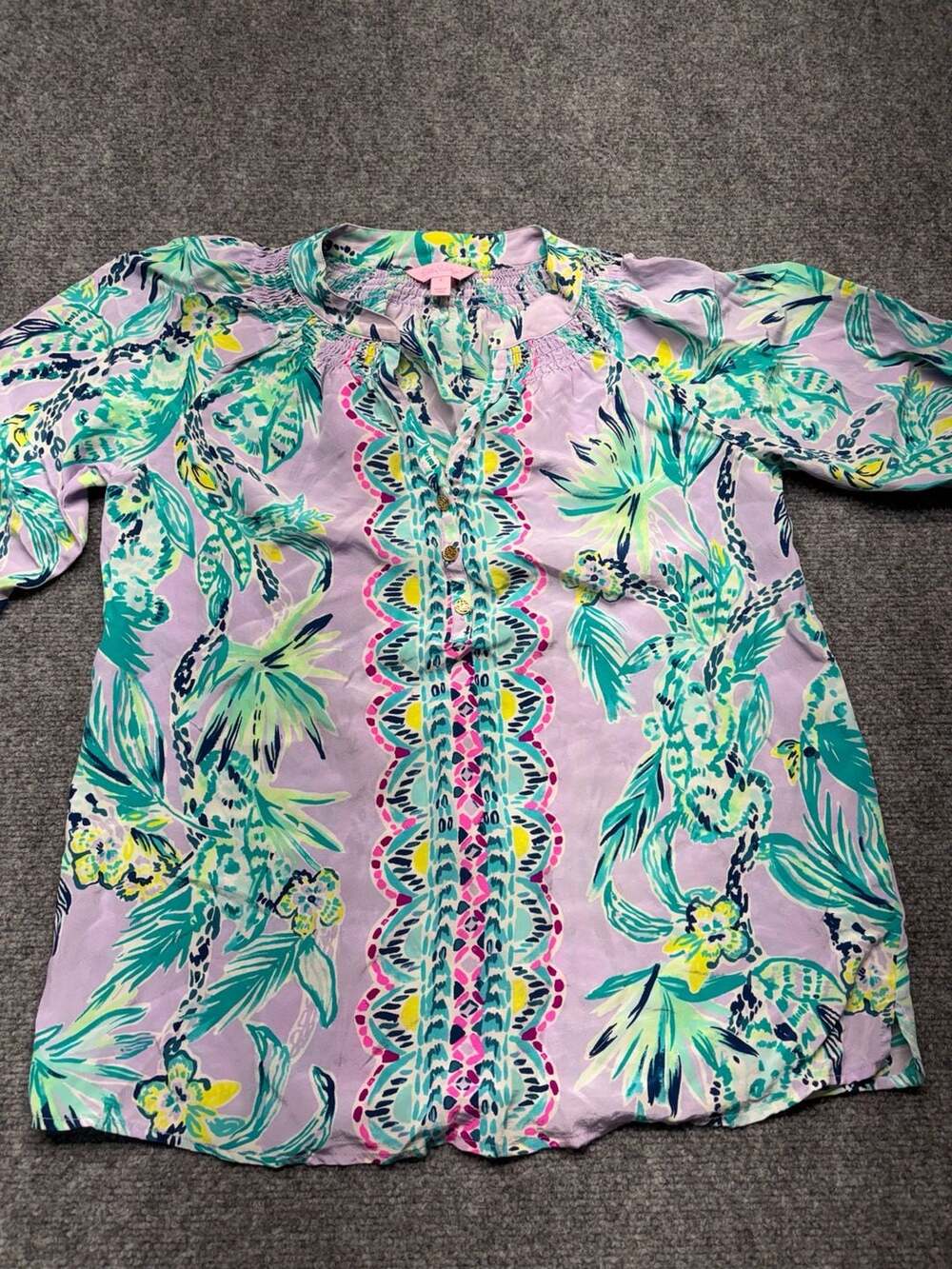 Lilly Pulitzer Silk Tunic Top vibrant floral smocked neck Style 30693 Size S